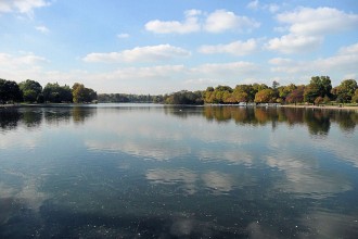 Serpentine Lake